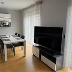 Doppelhaushaelfte 125m2 3 2 Badezimmer Kueche 5 Schlafplaetze Naehe Hamburg Stelle