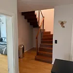 Doppelhaushaelfte 125m2 3 2 Badezimmer Kueche 5 Schlafplaetze Naehe Hamburg 度假居 *