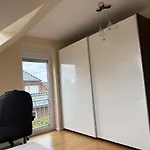 Doppelhaushaelfte 125m2 3 2 Badezimmer Kueche 5 Schlafplaetze Naehe Hamburg 度假居 *