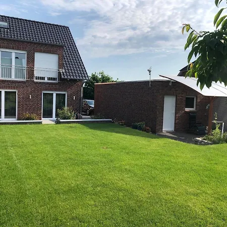 Doppelhaushaelfte 125m2 3 2 Badezimmer Kueche 5 Schlafplaetze Naehe Hamburg Stelle