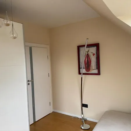 Doppelhaushaelfte 125m2 3 2 Badezimmer Kueche 5 Schlafplaetze Naehe Hamburg Prázdninový dům *