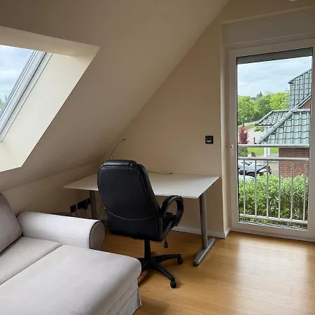 Doppelhaushaelfte 125m2 3 2 Badezimmer Kueche 5 Schlafplaetze Naehe Hamburg Stelle