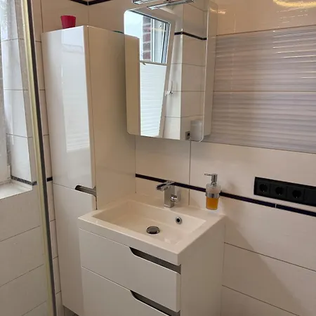 Prázdninový dům Doppelhaushaelfte 125m2 3 2 Badezimmer Kueche 5 Schlafplaetze Naehe Hamburg