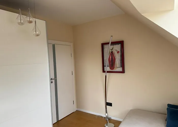 Doppelhaushaelfte 125m2 3 2 Badezimmer Kueche 5 Schlafplaetze Naehe Hamburg Casa de Férias *