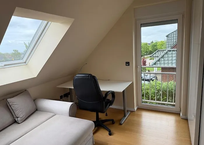 Doppelhaushaelfte 125m2 3 2 Badezimmer Kueche 5 Schlafplaetze Naehe Hamburg Stelle