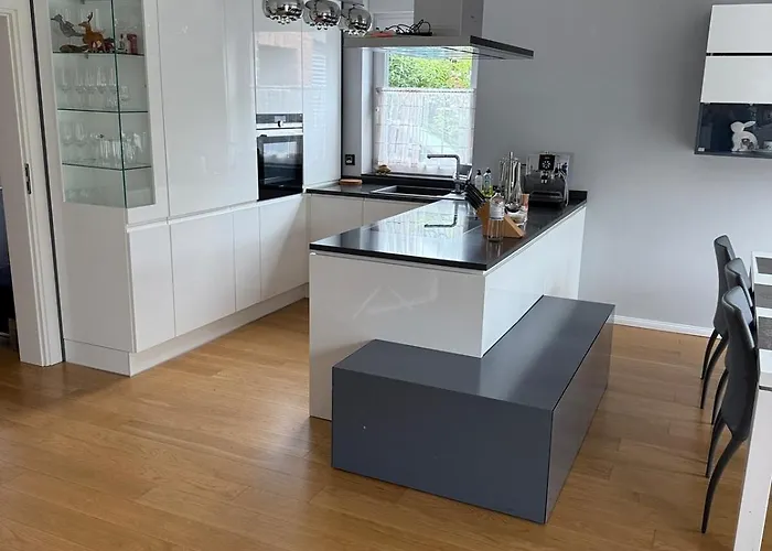 Casa de Férias Doppelhaushaelfte 125m2 3 2 Badezimmer Kueche 5 Schlafplaetze Naehe Hamburg