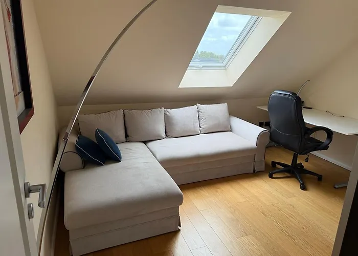 Doppelhaushaelfte 125m2 3 2 Badezimmer Kueche 5 Schlafplaetze Naehe Hamburg * Stelle