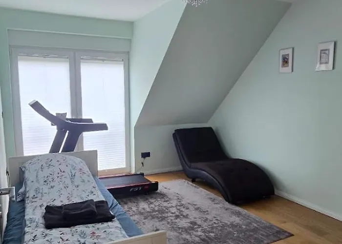 Doppelhaushaelfte 125m2 3 2 Badezimmer Kueche 5 Schlafplaetze Naehe Hamburg